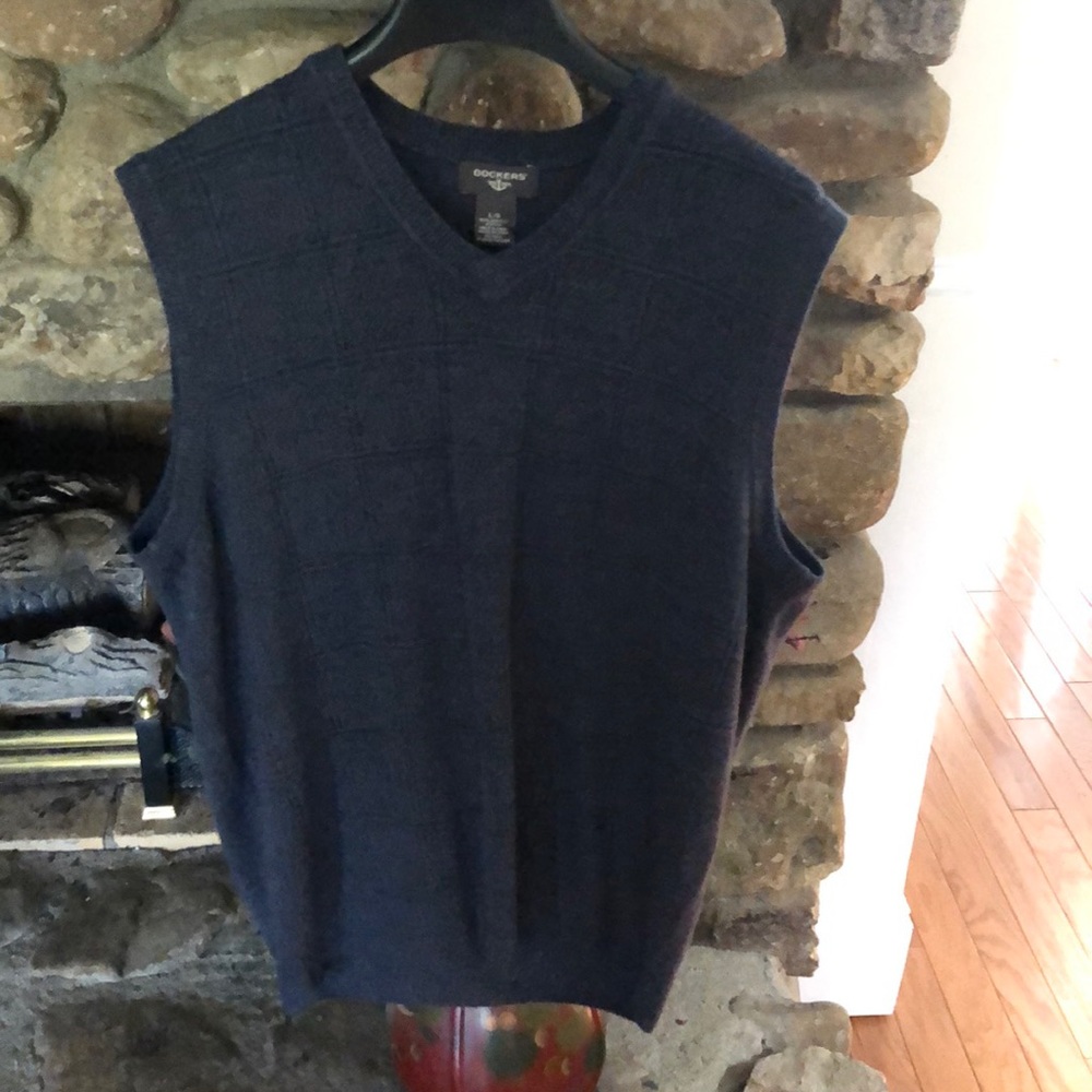 Dockers sweater vest